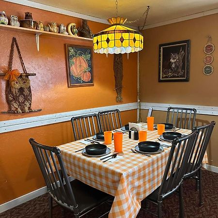 Ez 1 Mile To Fort Sill! Pumpkin Cottage Sleeps 9, Grills, Firepit, Laundry Lawton Kültér fotó